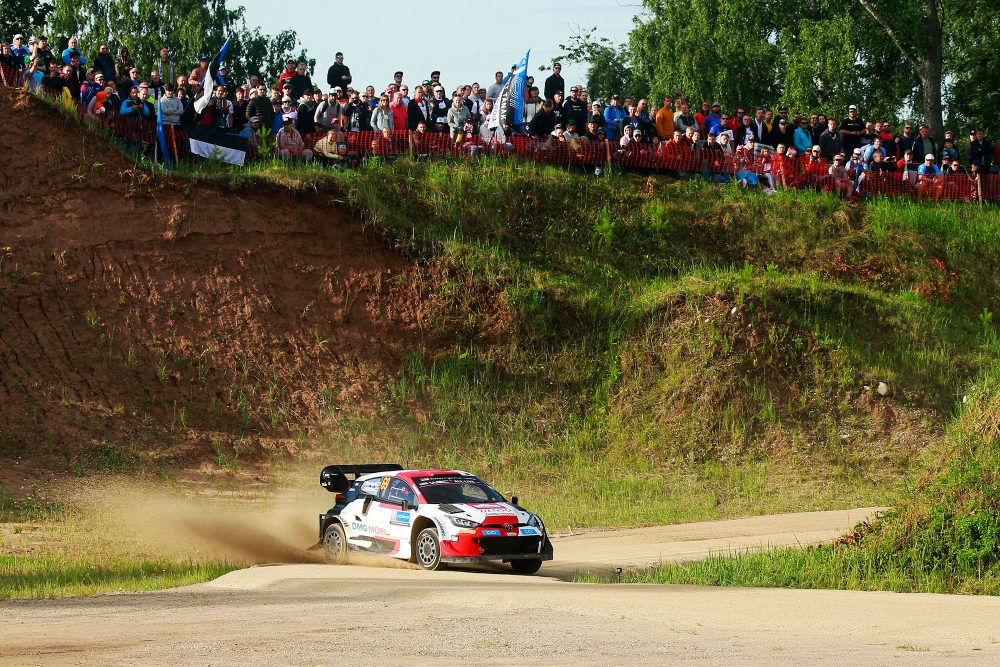 Kalle Rovanperä/Jonne Halttunen übernehmen die Führung (Bild: Toyota Gazoo Racing)