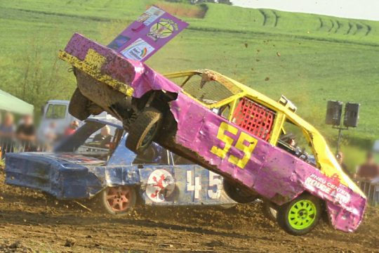 Stock-Car-Rennen sind äußerst spektakulär (Bild: Tom Hoss/Crazy Dogs)