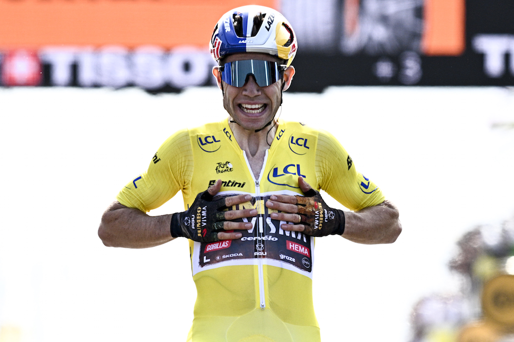 Wout van Aert gewinnt die vierte Etappe der Tour de France (Bild: Jasper Jacobs/Belga)