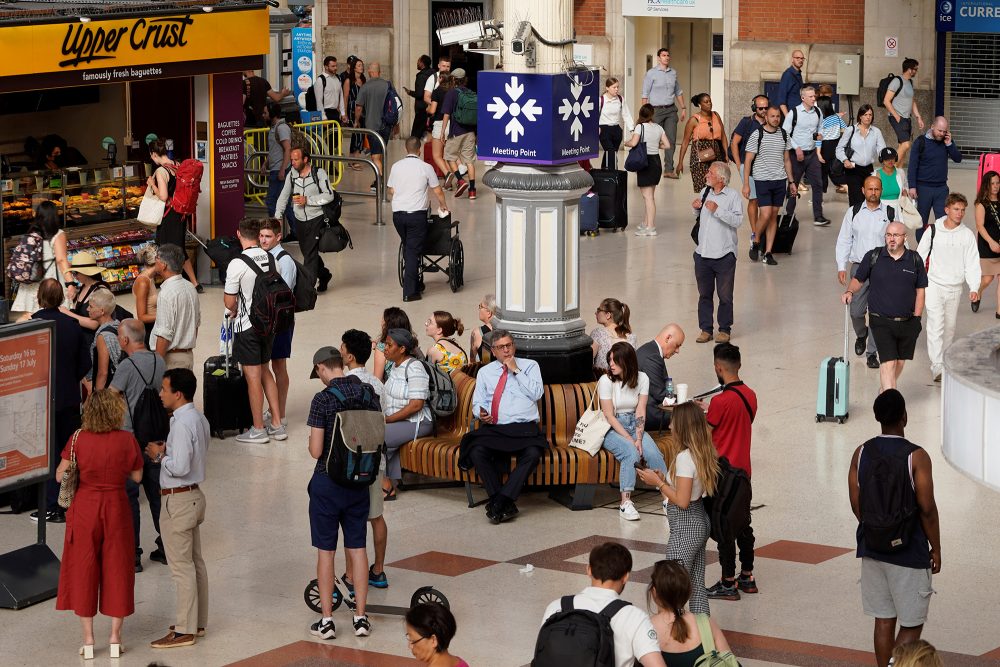 Pendler in Victoria Station, London