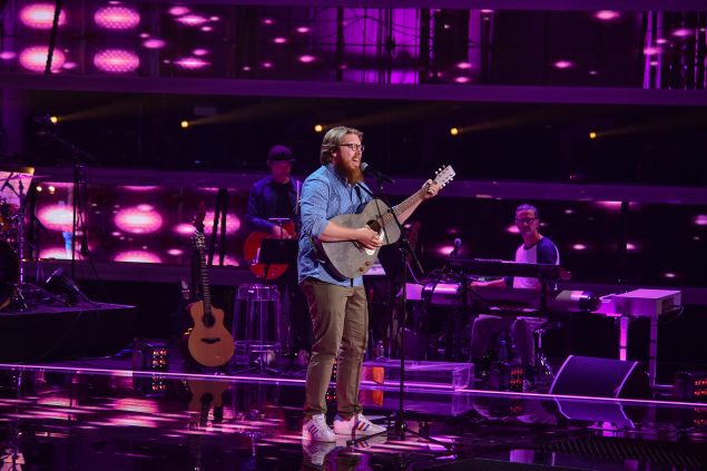Alexander Ohles in Folge sechs von "The Voice of Germany" (Bild: ProSieben/SAT.1/André Kowalski)