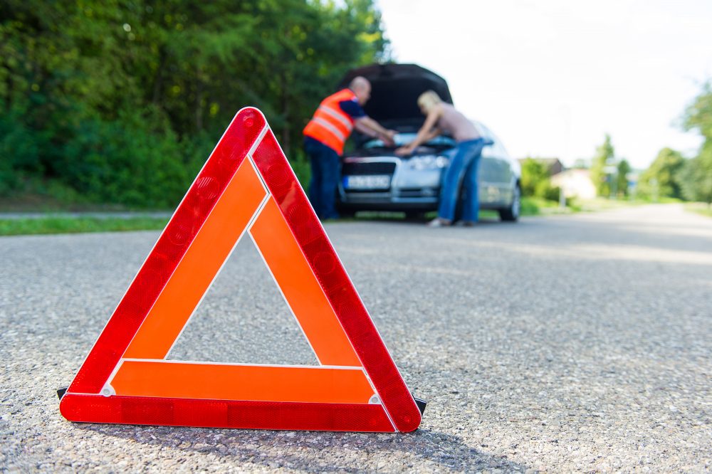 Autopanne mit Warndreieck