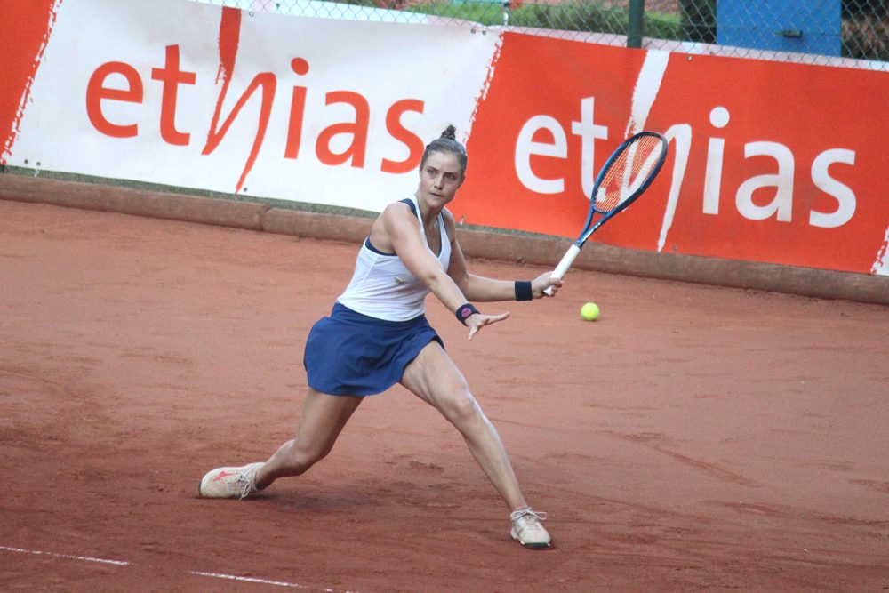 Marie Benoit im Achtelfinale des ITF-Tennisturniers von Eupen (Bild: Christophe Ramjoie/BRF)