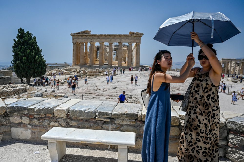 Bis zu 42 Grad werden in Griechenland erwartet (Bild: Louisa Gouliamaki/AFP)