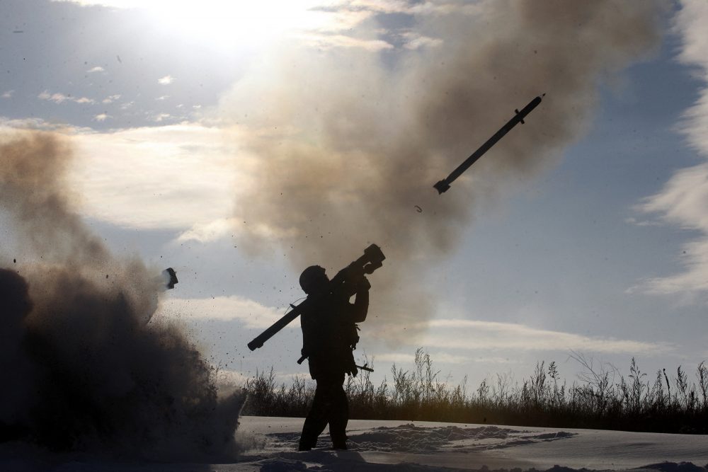 Soldat mit tragbarem Luftabwehrsystem (Illustrationsbild: Anatolii Stepanov/AFP)