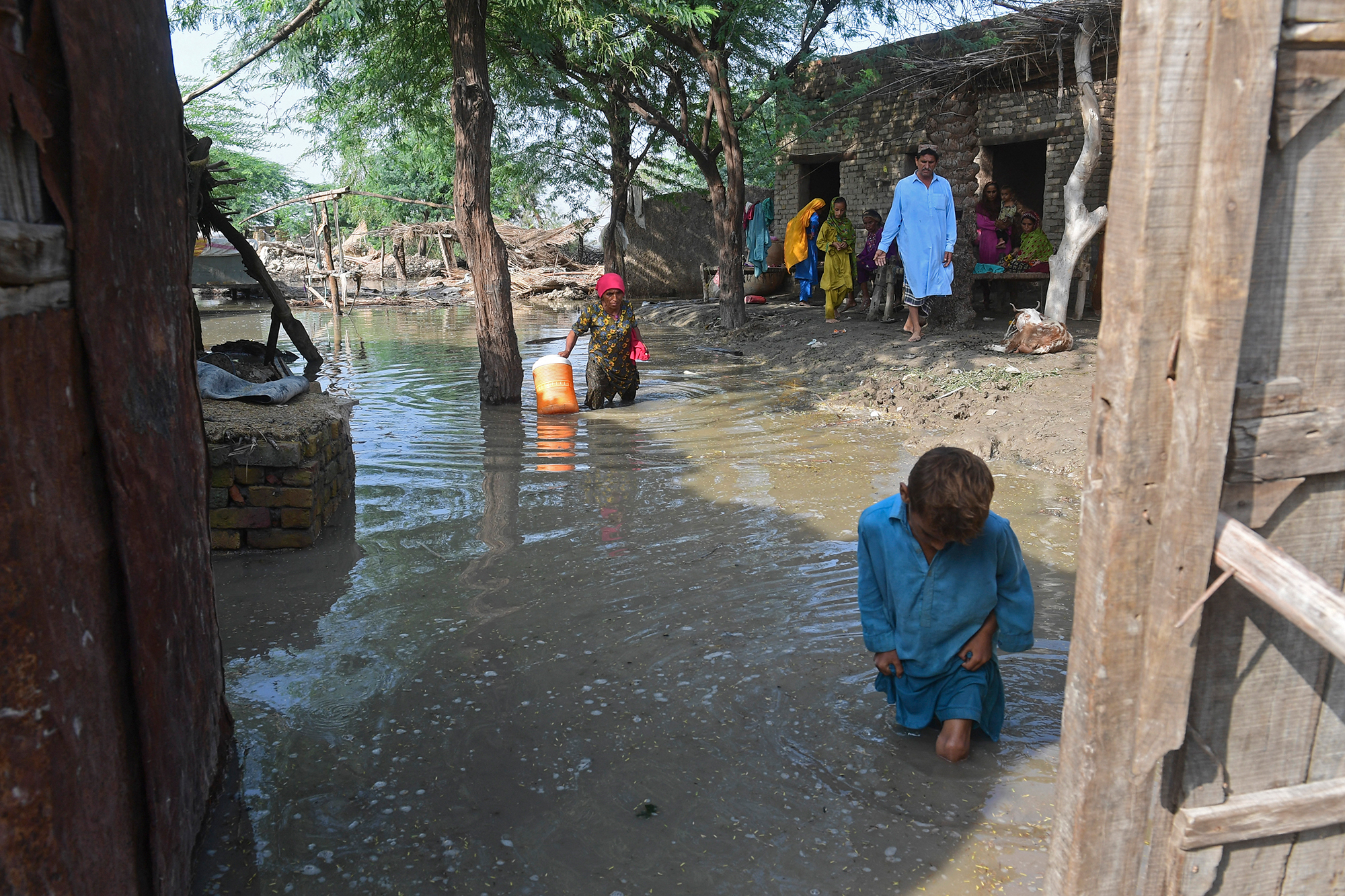 Überschwemmungen im pakistanischen Ort Shikarpur (Bild: Asif Hassan/AFP)