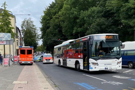 Unfall auf Vaalser Straße (Bild: Polizei Aachen)