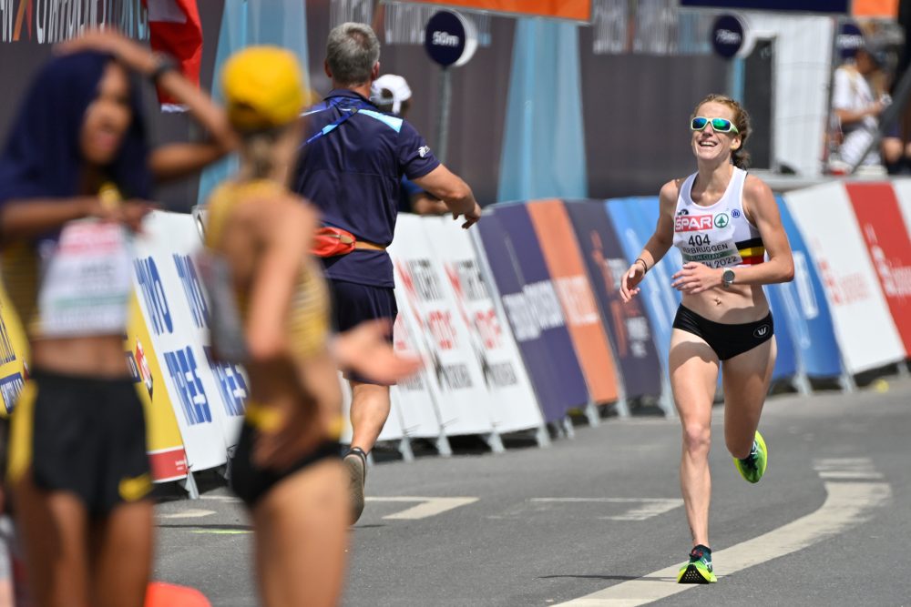 Hanne Verbruggen läuft bei der EM auf Platz acht (Bild: Eric Lalmand/Belga)