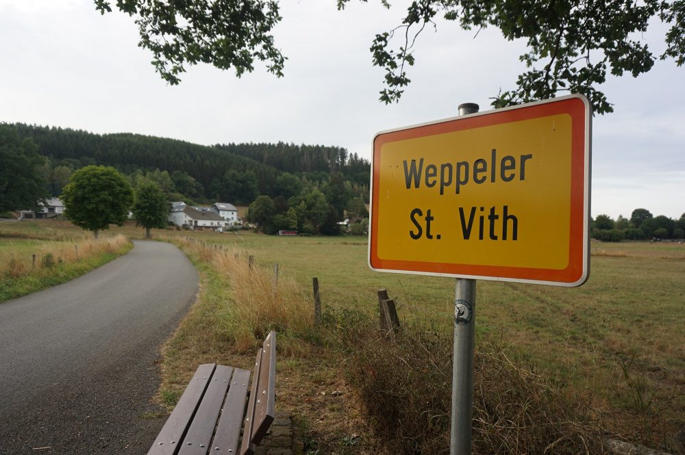 Weppeler wird an das Wasserverteilungsnetz der Gemeinde St. Vith angeschlossen (Bild: Stephan Pesch/BRF)