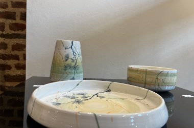 Porzellan hoch drei: Preisgekrönte Keramik wird im Haus Zahlepohl ausgestellt