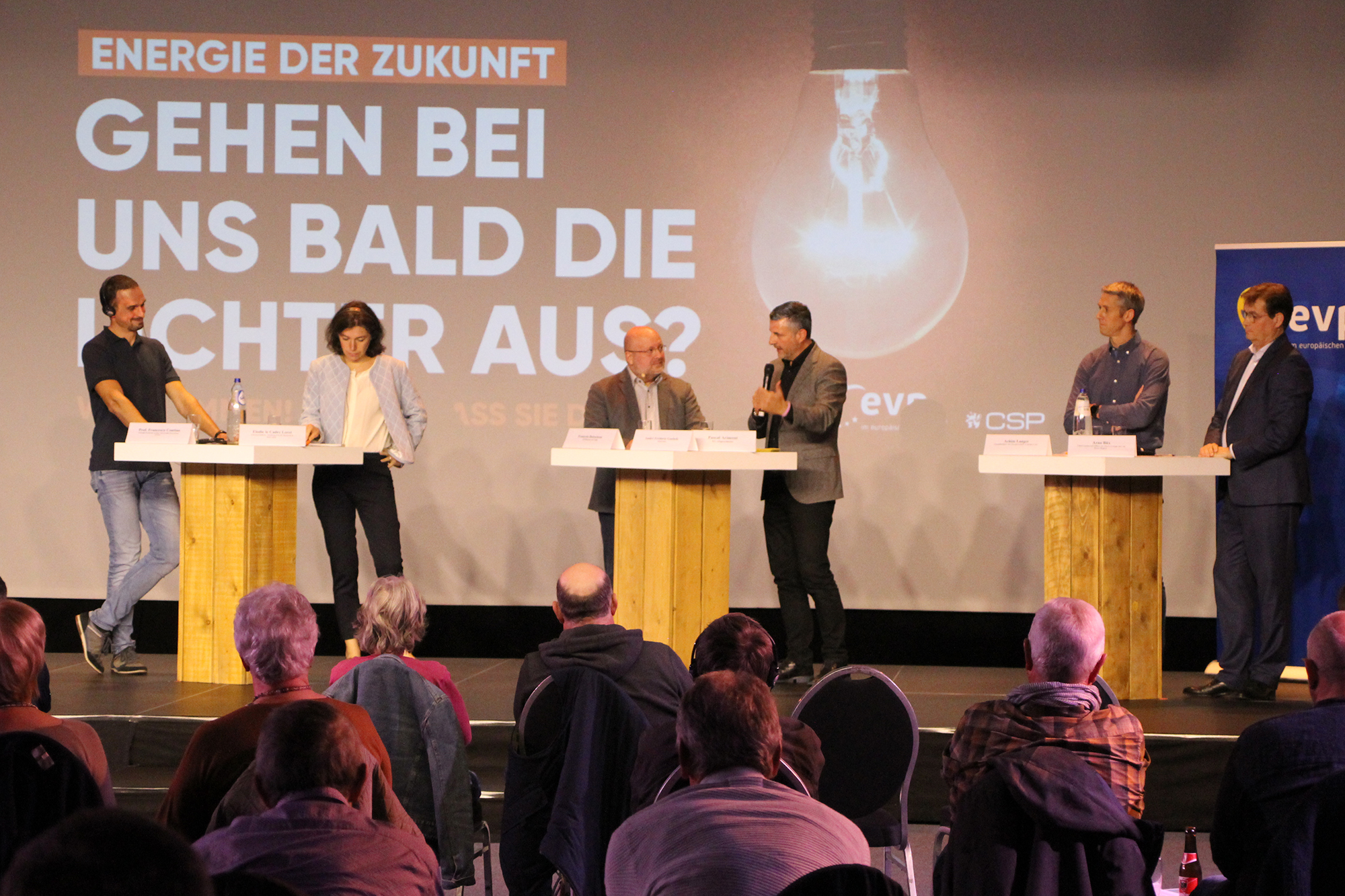 Podiumsdiskussion: "Energie der Zukunft - Gehen bei uns bald die Lichter aus?"