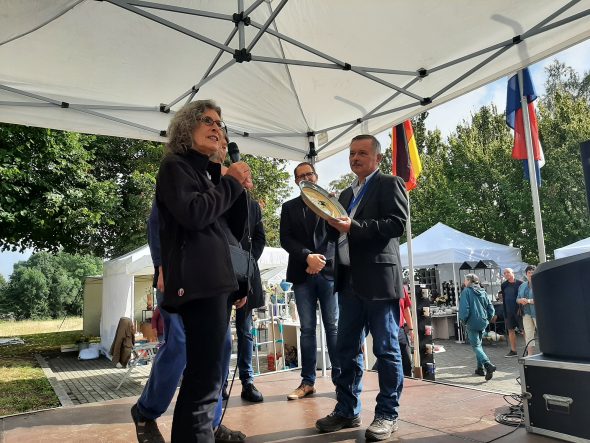 Ehrung für Ralph Mennicken beim Keramikmarkt in Raeren