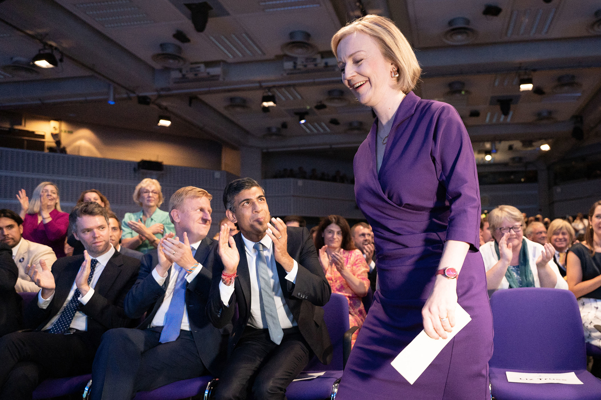Liz Truss, die Nachfolgerin von Großbritanniens scheidenden Premierminister Johnson (Bild: Stefan Rousseau/Pool/AFP)