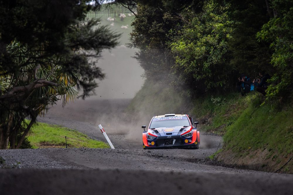 Ott Tänak/Martin Järveoja beim Shakedown der Rallye Neuseeland (Bild: Fabien Dufour/Hyundai Motorsport )