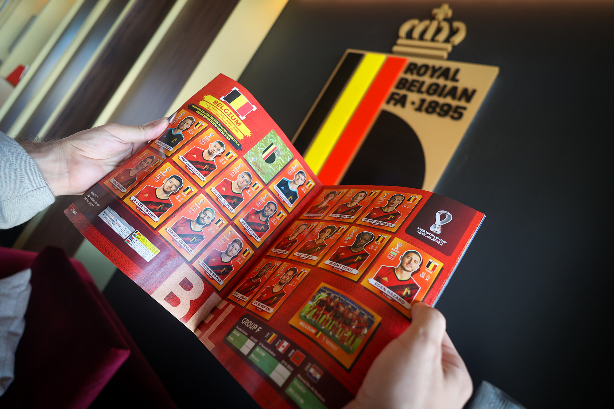 Vorstellung des neuen Panini-Buches in Tubize (Bild: Virginie Lefour/Belga)