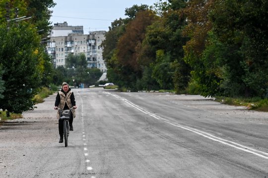 Balaklija in der Region Charkiw am Samstag (Bild: Juan Barredo/AFP)