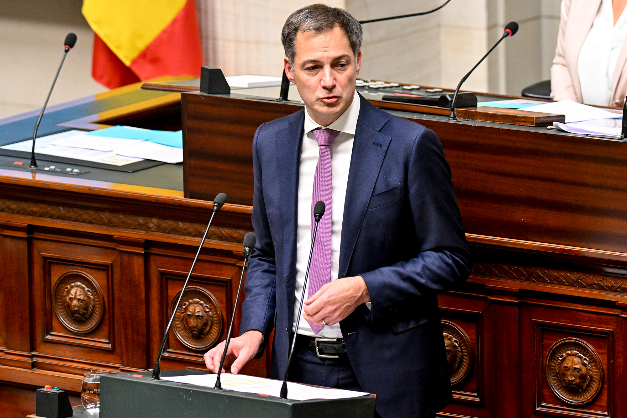 Premier Alexander De Croo bei der Rede zur Lage der Nation in der Kammer (Bild: Eric Lalmand/Belga)