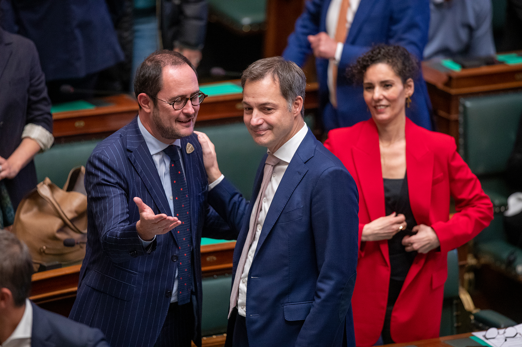 Justizminister Vincent Van Quickenborne und Premierminister Alexander De Croo am Donnerstag in der Kammer (Bild: Nicolas Maeterlinck/Belga)