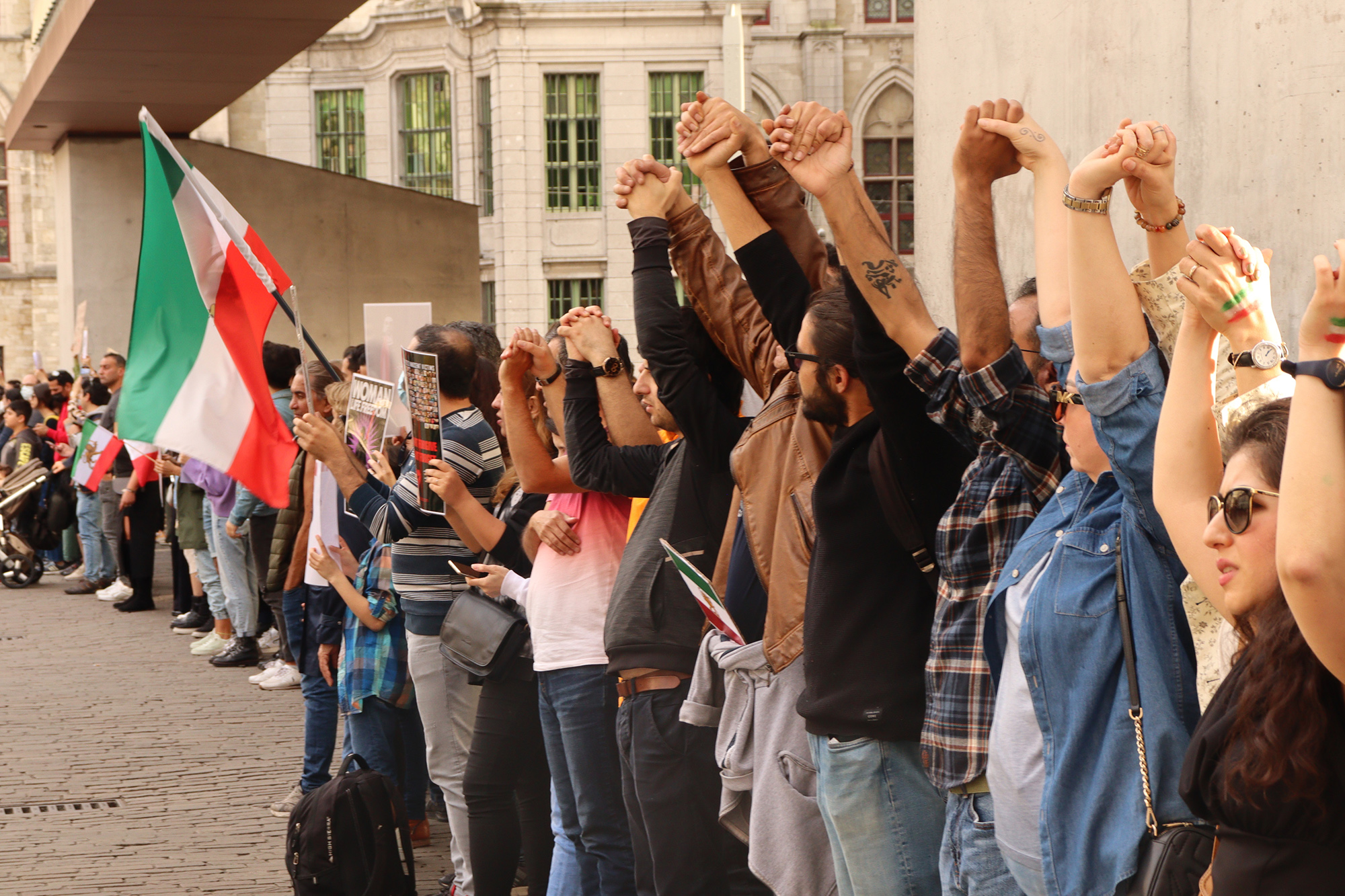 Demo für mehr Freiheitsrechte im Iran (Bild: Viktor Kerckhove/Belga)