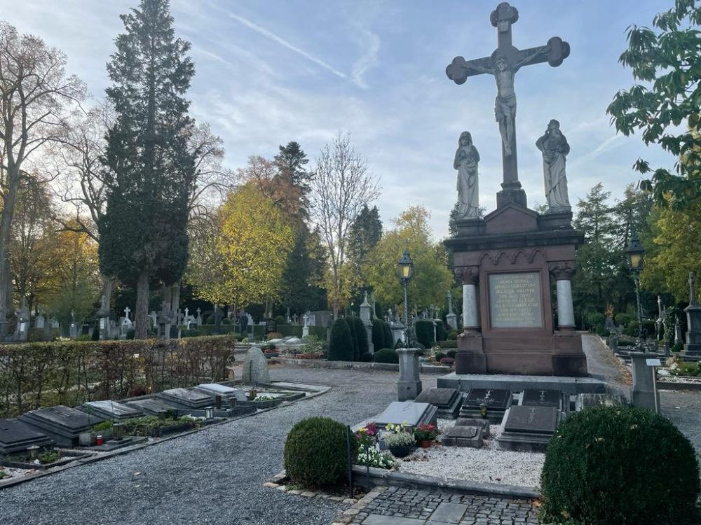 Auf dem Eupener Friedhof (Bild: Michaela Brück/BRF)