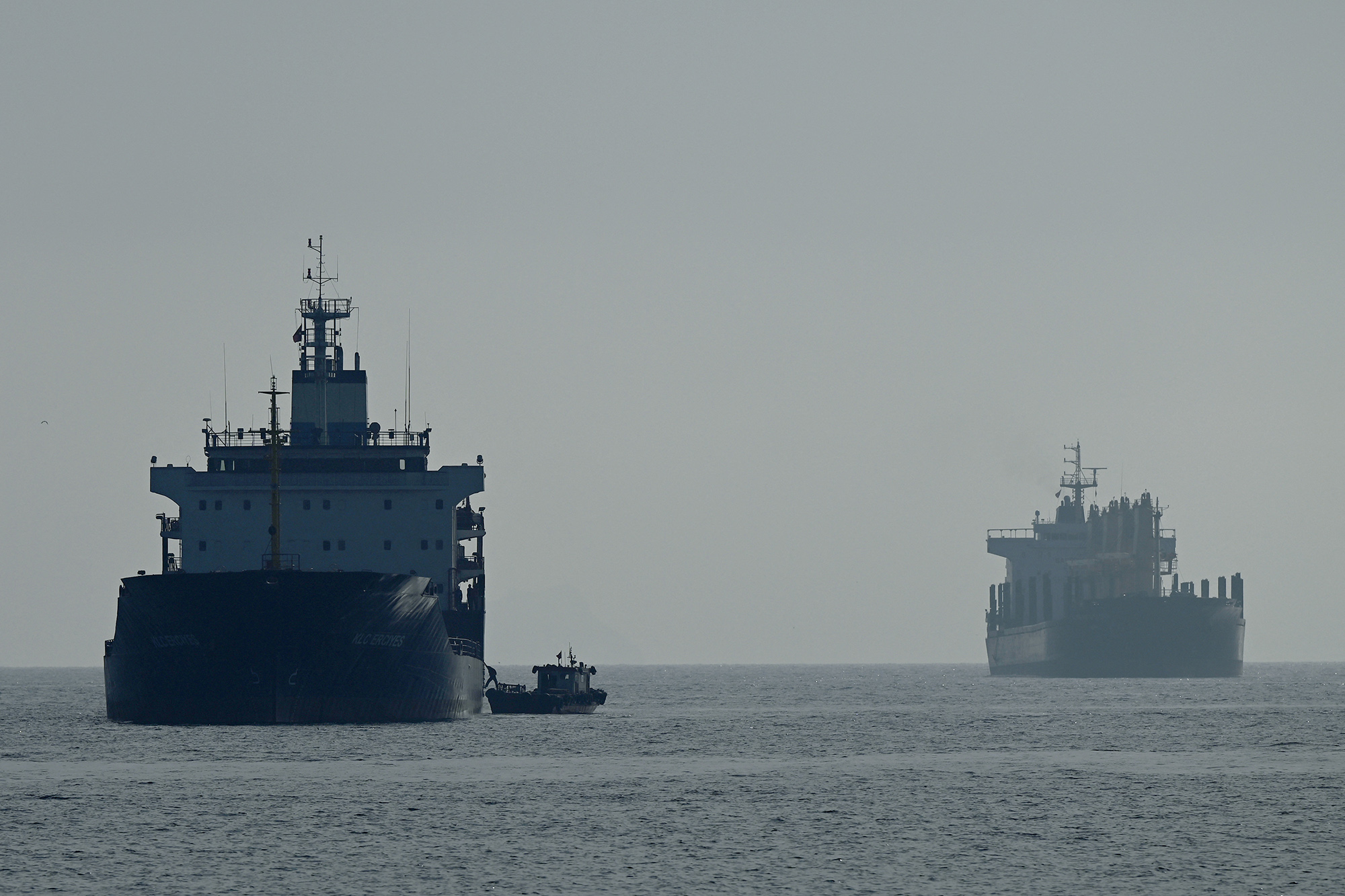 Getreide-Schiff vor Istanbul am Montag (Bild: Ozan Kose/AFP)