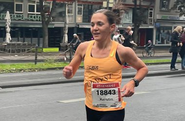 Kerstin Heinen beim Halbmarathon in Köln (Bild: privat)