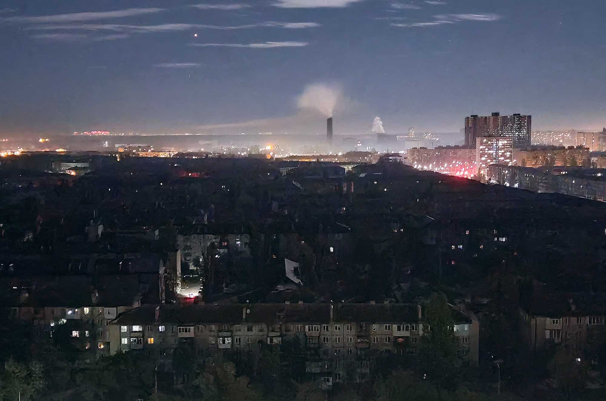 Nach russischen Raketenangriffen liegen Teile von Kiew im Dunkeln (Archivbild vom 11. Oktober)