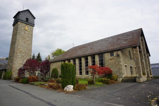Der Kirchenbering in Deidenberg wird mehr als 60 Jahre nach der Einweihung neu gestaltet (Bild: Stephan Pesch/BRF)