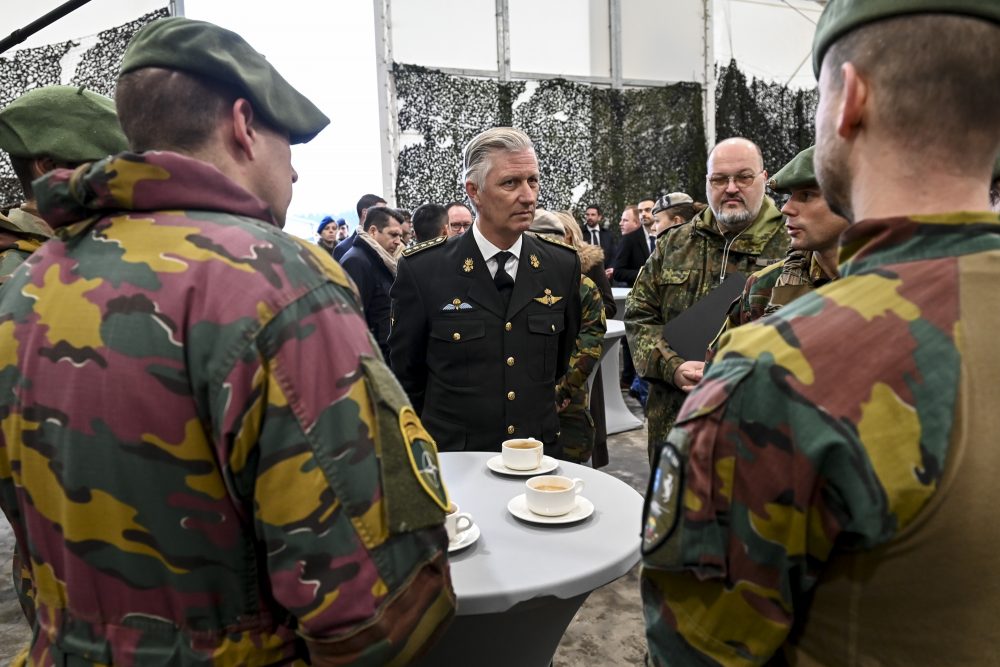 König Philippe besucht belgische Nato-Soldaten in Litauen (Bild: Dirk Waem/Belga)