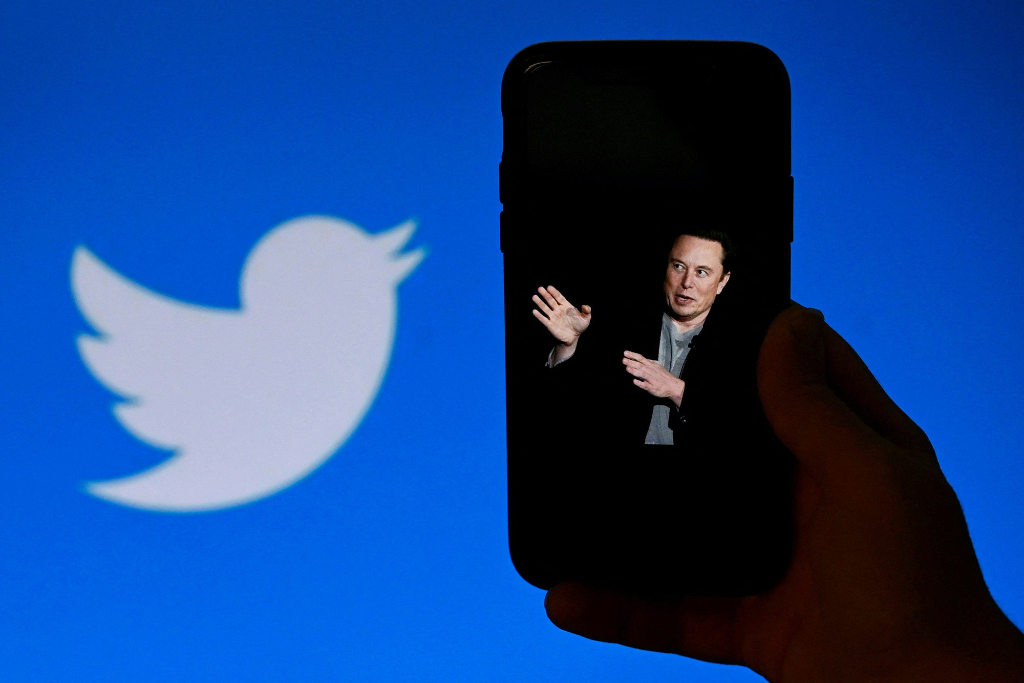 Die Übernahme von Twitter durch Elon Musk ist offenbar vollzogen (Bild: Olivier Douliery/AFP)