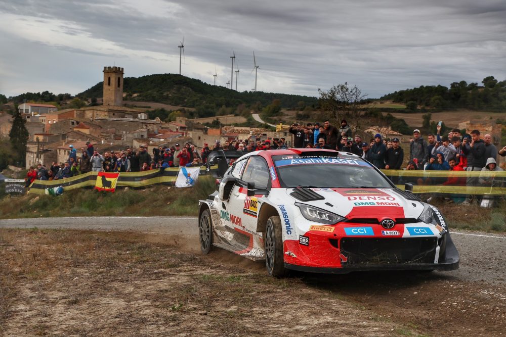 Sébastien Ogier/Benjamin Veillas bauen die Führung aus (Bild: Toyota Gazoo Racing)