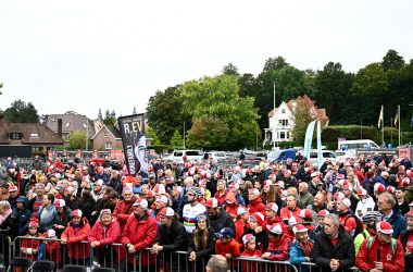 Empfang für Rad-Weltmeister Remco Evenepoel in Dilbeek (Bild: Jasper Jacobs/Belga)