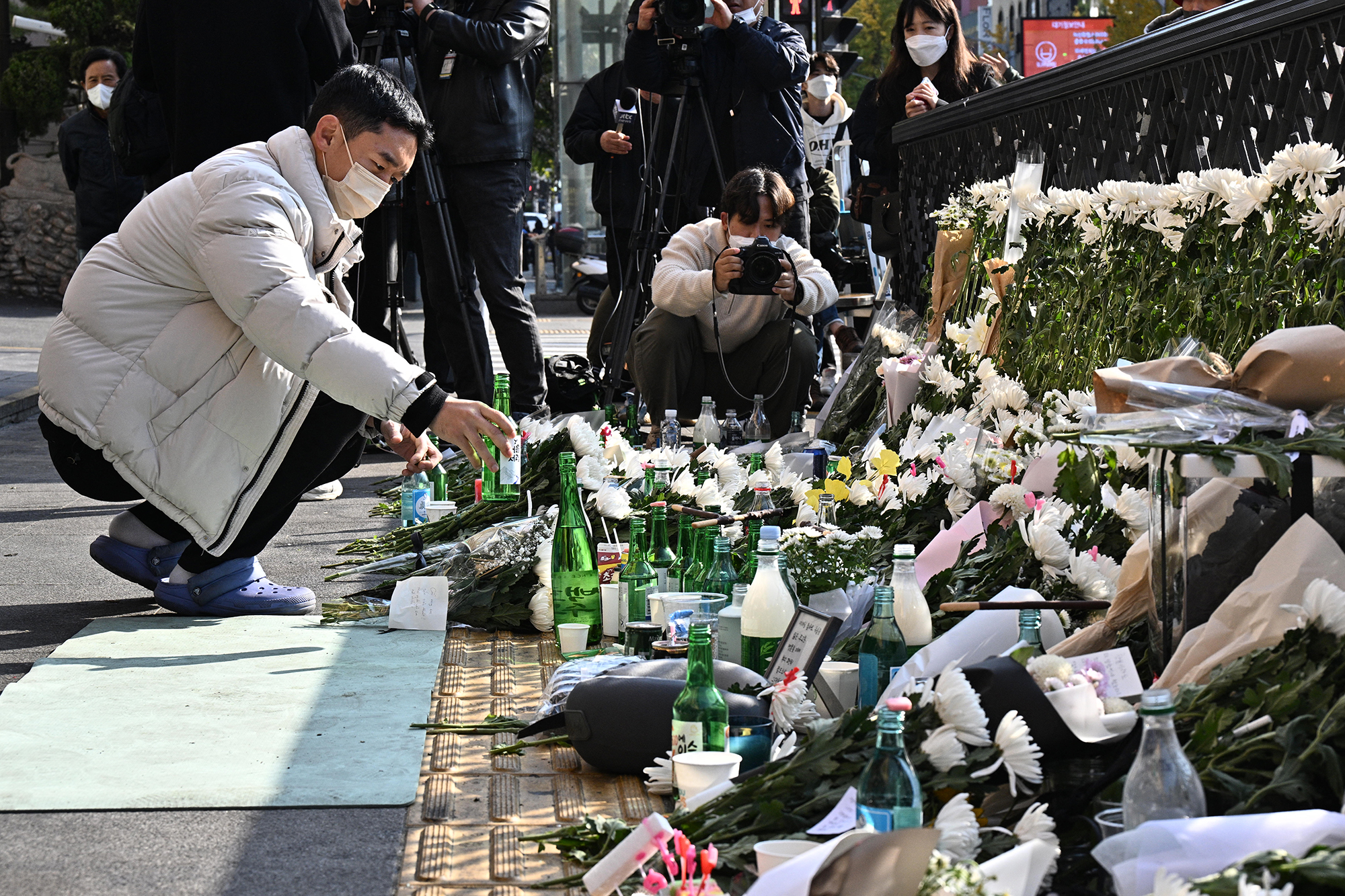 Trauer um die Opfer nach der Massenpanik in Seoul