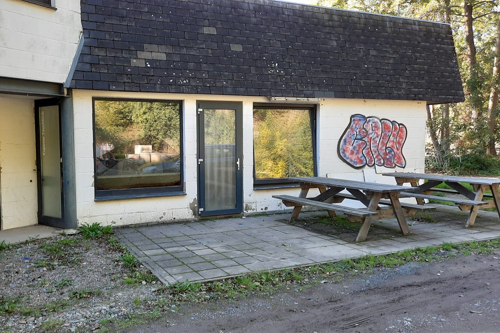 Vandalismus am Gebäude des Eupener Tauchclubs im Ortsteil Hütte (Bild: Chantal Delhez/BRF)