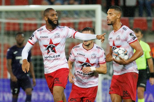 Abdulaye Sissako von Zulte Waregem freut sich über seinen Treffer im Spiel gegen den RSC Anderlecht (Bild: Kurt Desplenter/Belga)