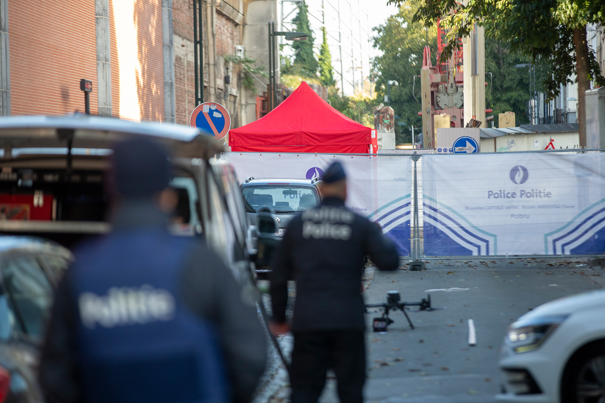 Messerattacke auf Polizisten in Brüssel (Bild: Nicolas Maeterlinck/Belga)