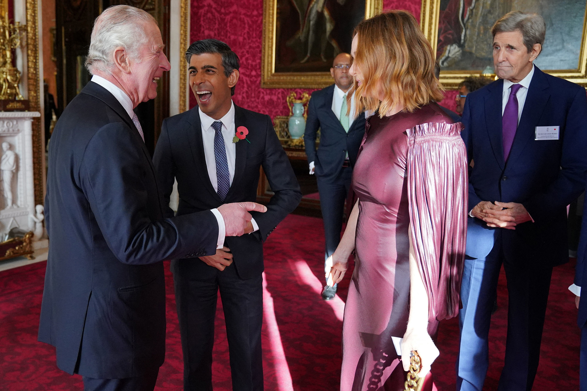 König Charles III. mit Premier Rishi Sunak, Stella McCartney und John Kerry
