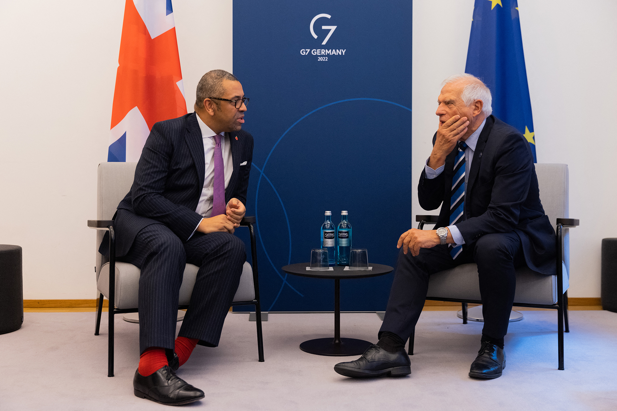 Josep Borrell (r) mit dem britischen Außenminister James Cleverly in Münster (Bild: Rolf Vennenbernd/AFP)