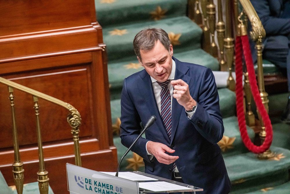 Premier De Croo am Donnerstag in der Kammer (Bild: Jonas Roosens/Belga)