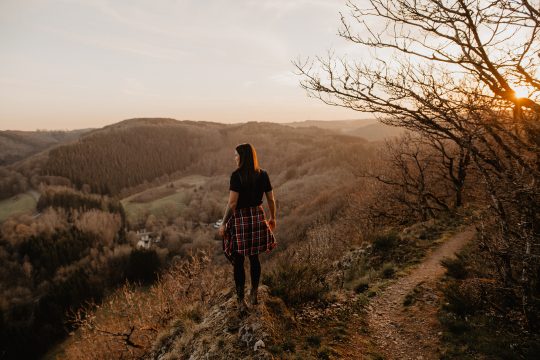 Die Region Éislek (Ösling) im Norden Luxemburgs ist als Wanderregion ausgezeichnet worden - Bild: Pad Boulaide, Houfëls ©Visit Éislek