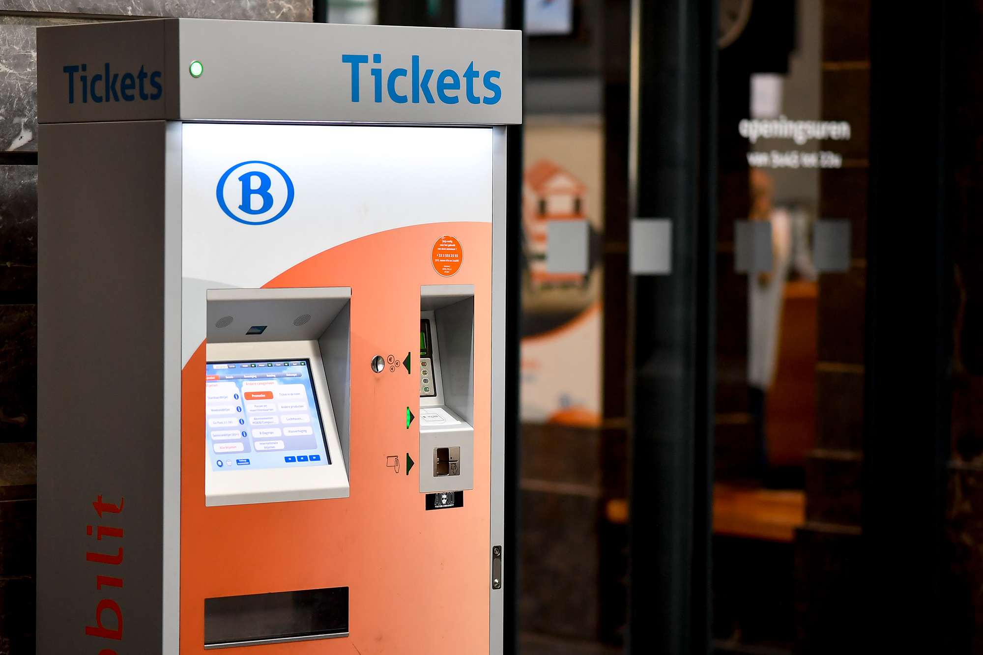 Fahrkartenautomat der SNCB
