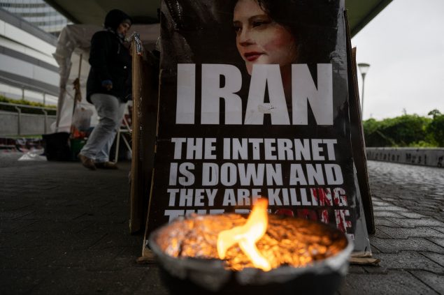 Proteste im Iran (Bild: Joe Klamar/AFP)