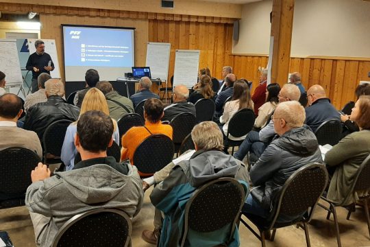 Offener Parteitag der PFF (Bild: Manuel Zimmermann/BRF)