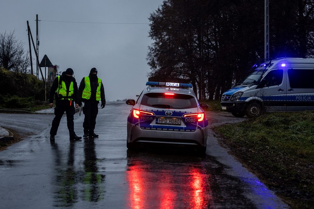 Polizisten nahe der ukrainisch-polnischen Grenze (Bild: Wotjek Radwanski/AFP)