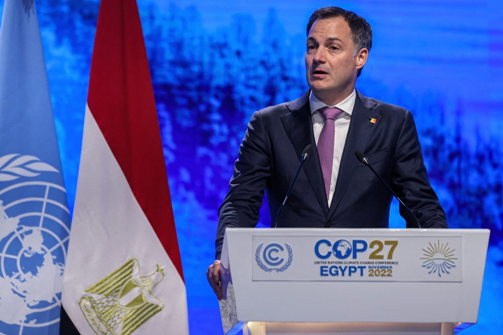 Rede von Premierminister Alexander De Croo auf der Weltklimakonferenz in Ägypten (Bild: Ahmad Gharabli/AFP)