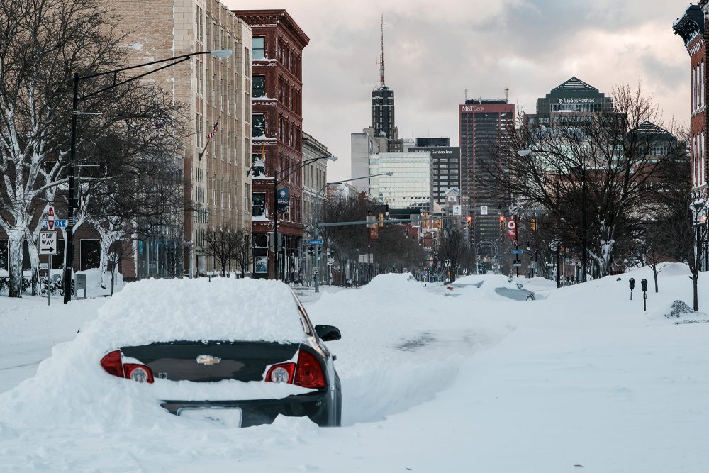 Buffalo am ersten Weihnachtstag (Bild: Joed Viera/AFP)