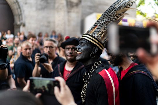 Volksfest "Ducasse d'Ath" im August 2019 (Bild: Kenzo Tribouillard/AFP)