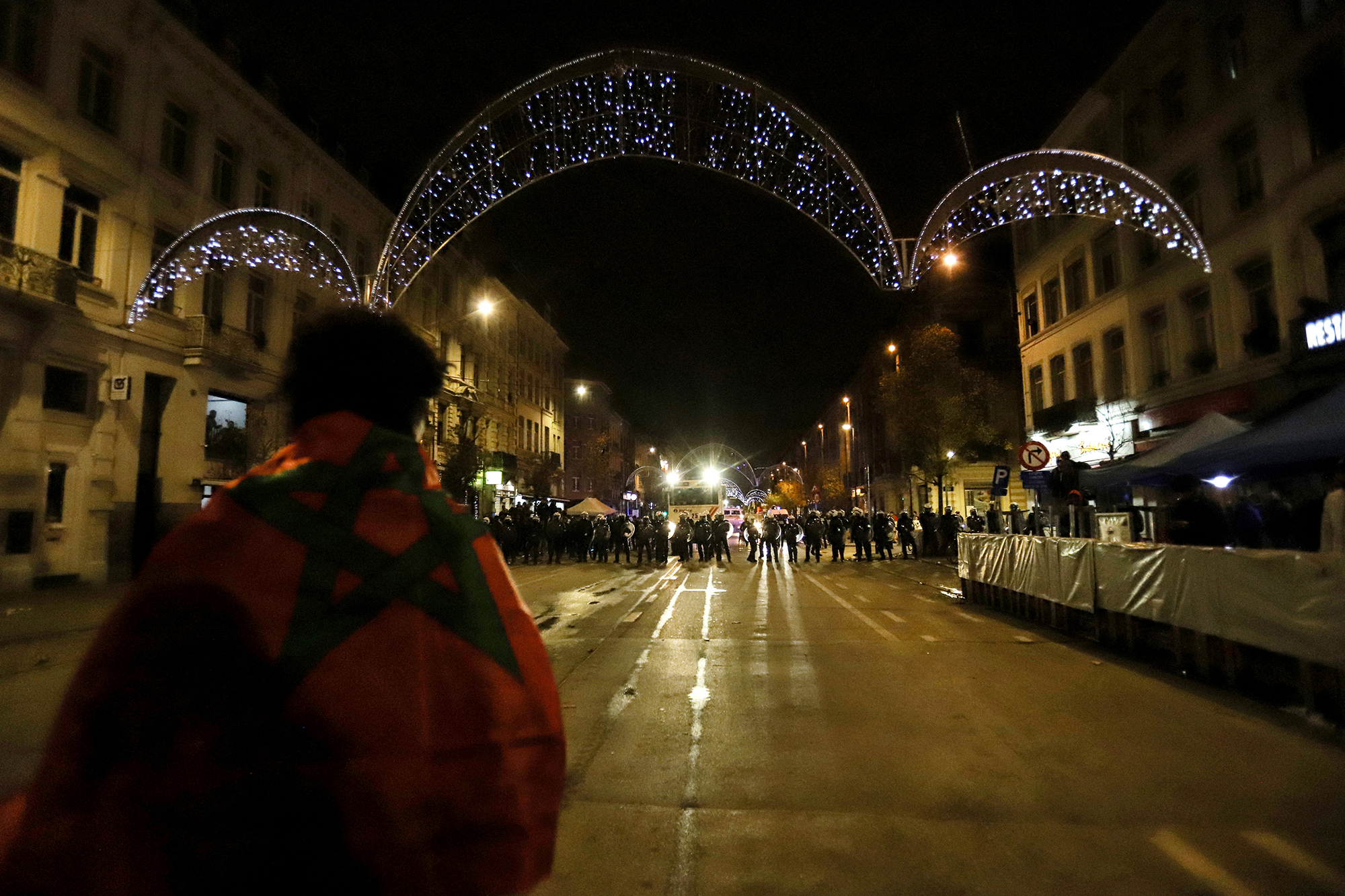 Viel Polizeipräsenz in Brüssel, um etwaige Krawalle der Marokko-Anhänger zu unterbinden (Bild: Valeria Mongelli/AFP)