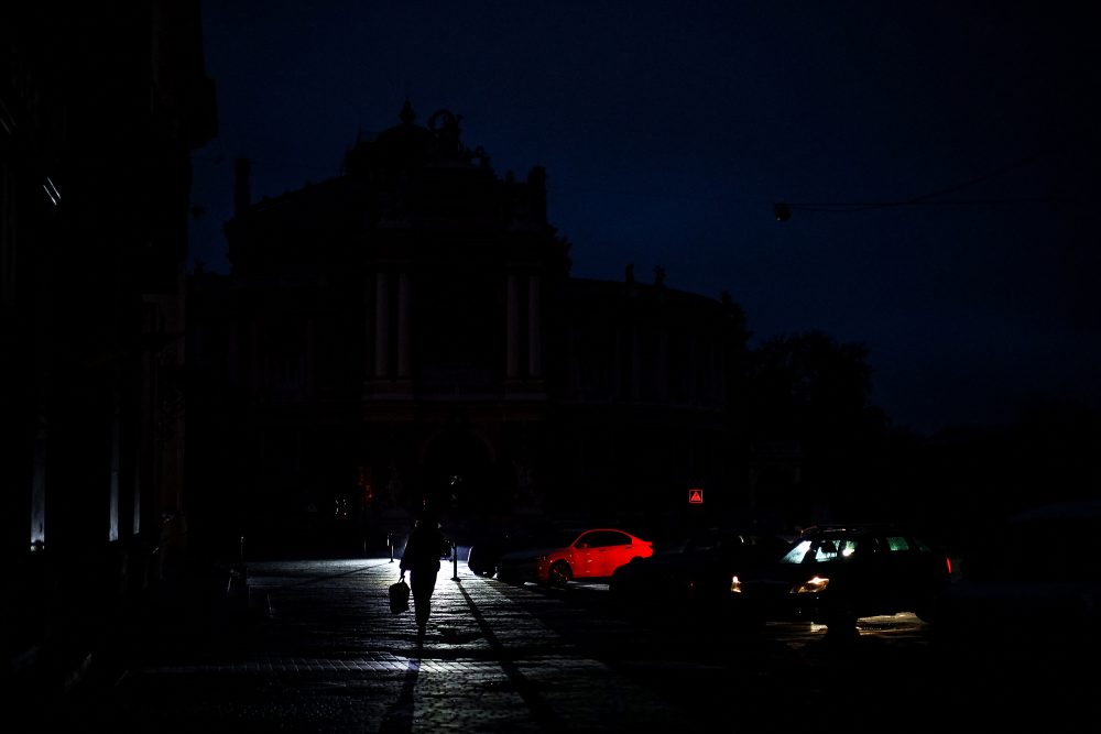 Stromausfall in der ukrainischen Stadt Odessa (Bild: Oleksandr Gimanov/AFP)