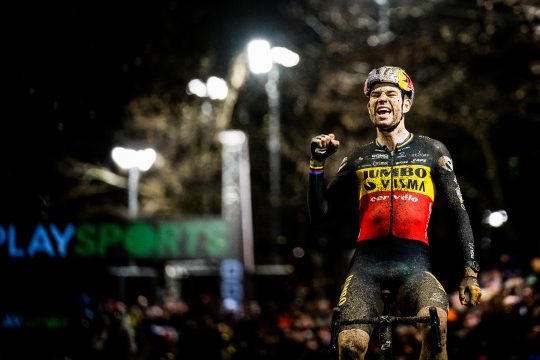 Wout van Aert gewinnt Superprestige-Radcrossrennen in Diegem (Bild: Jasper Jacobs/Belga)